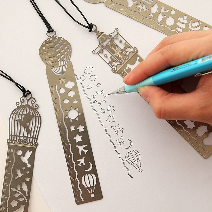 Fresh cartoon stationery for elementary school students, metal template, ruler