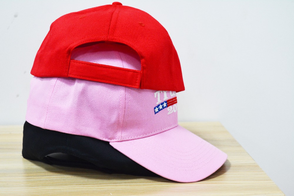 боливар шляпа 19 век. Hats donned.