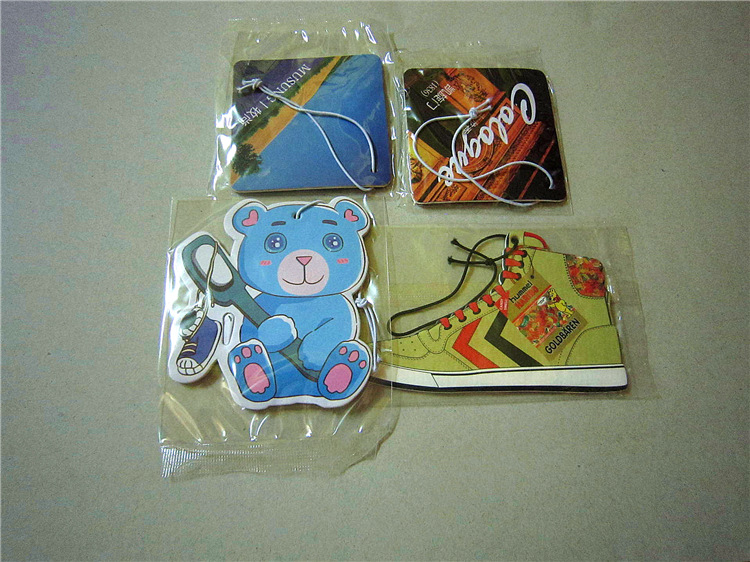 2440654103_1205030549