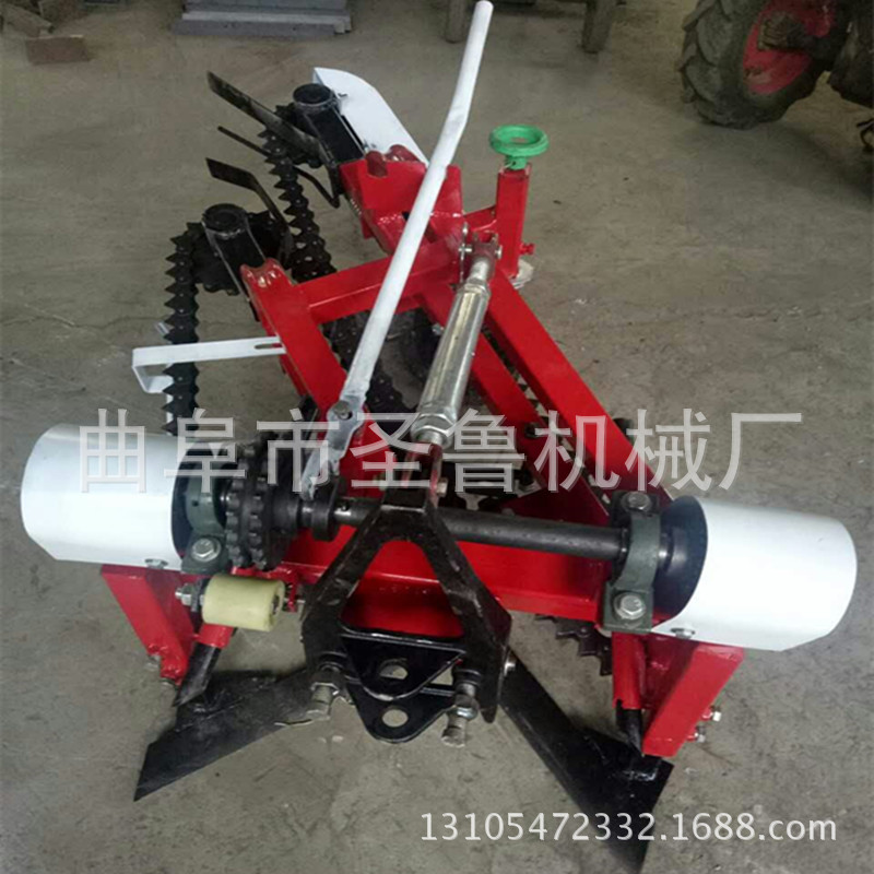 花生收獲機(jī)平鋪1