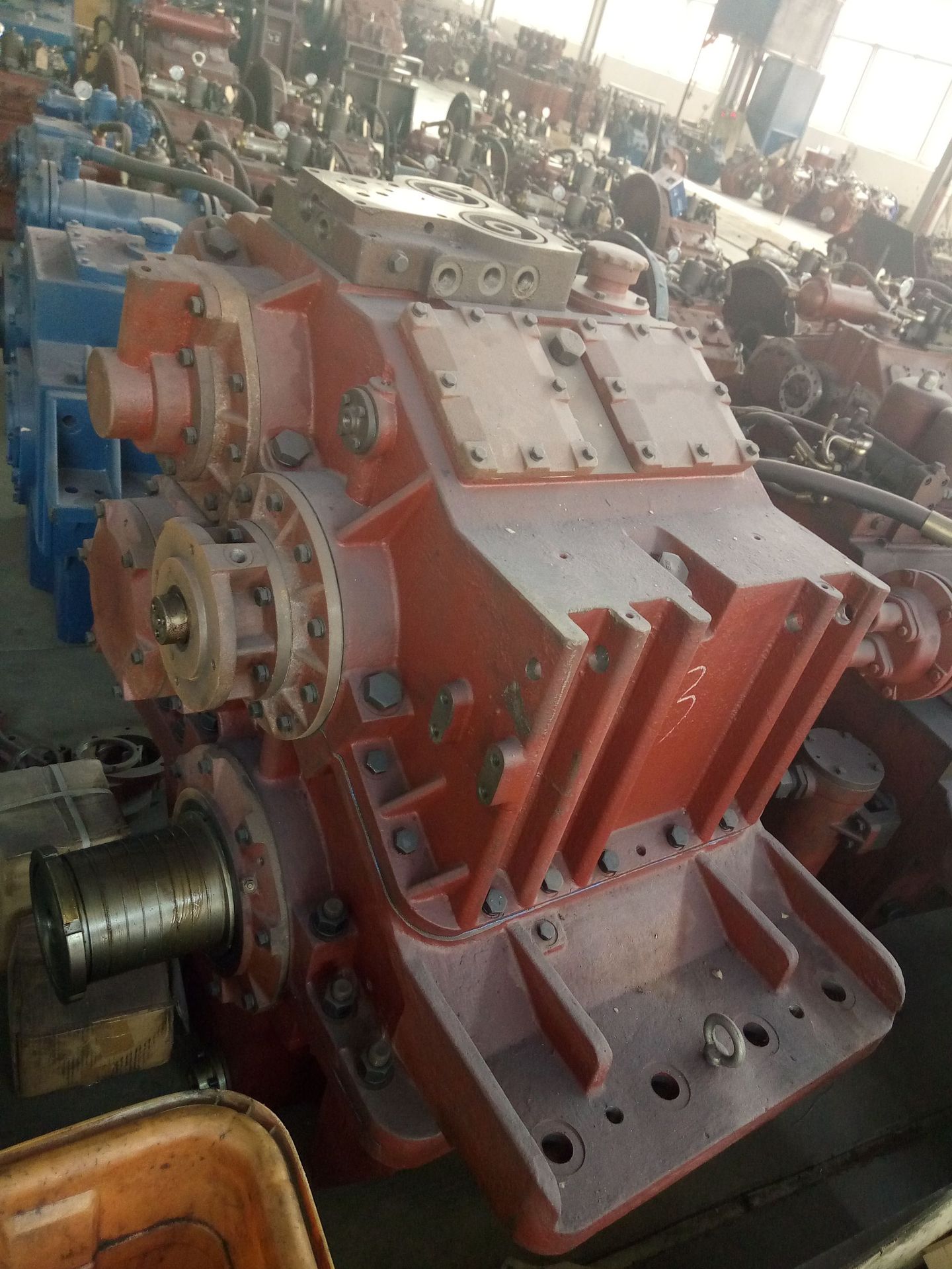 提供杭州前进牌船用齿轮箱HCT800整机和配件，可配套潍柴上柴等销