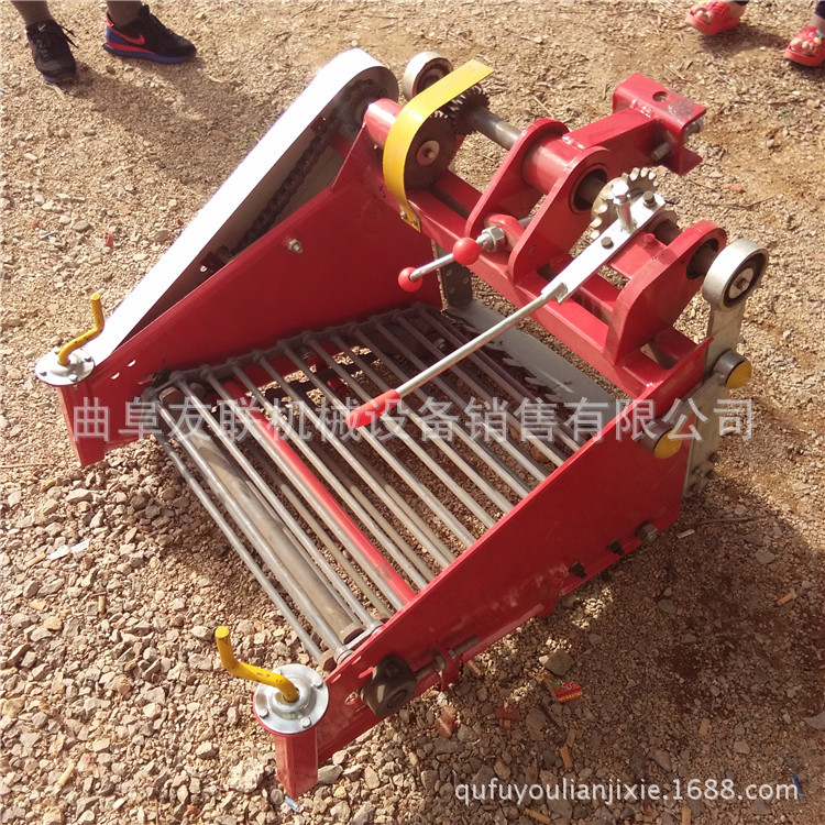 新式马铃薯收获机 手扶土豆收获机 新式马铃薯收获机20