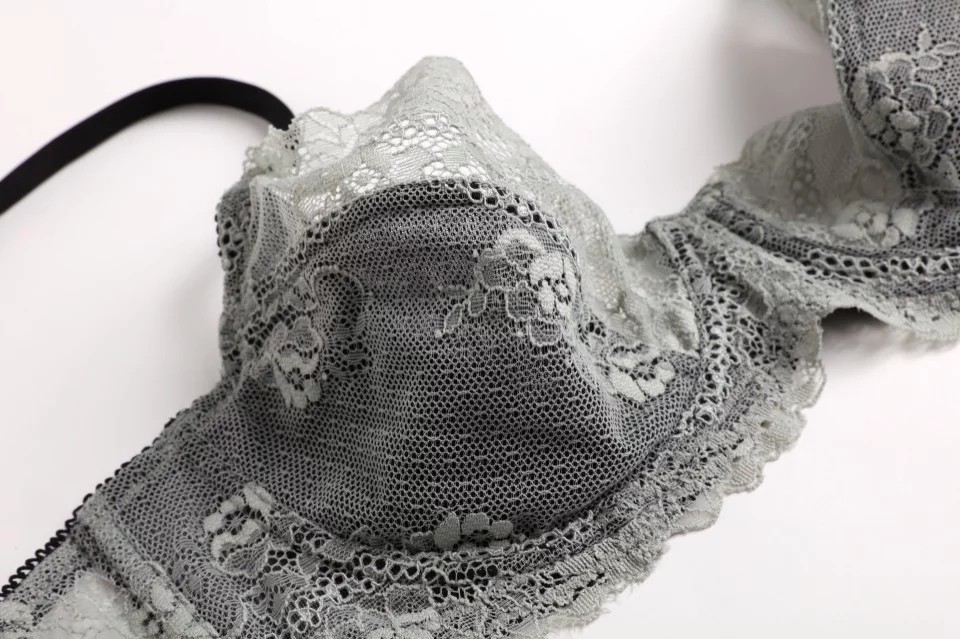 Lingerie sexy en dentelle ultra-fine, grande taille, affichage de la poitrine, petit ensemble de soutien-gorge transparent pour femmes, 16001_voghion.com