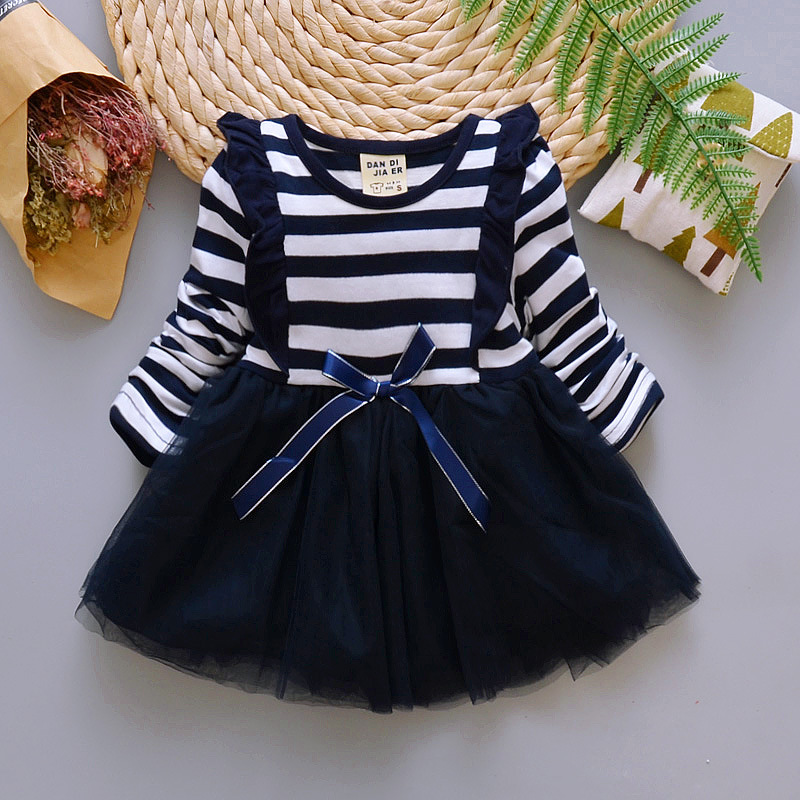 Autumn small princess costume with bow