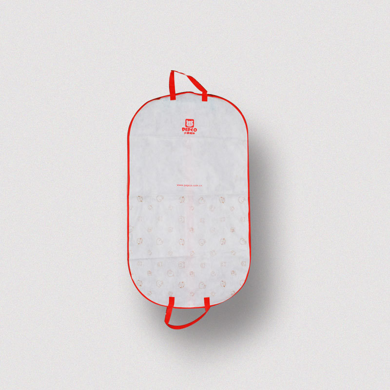 小猪无纺加PVC西服套主图