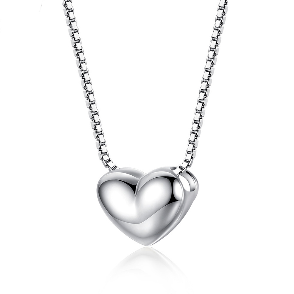 Korean Fashion Simple Heart Pendant Alloy High Quality Necklace Classic Hot Sale Style display picture 3