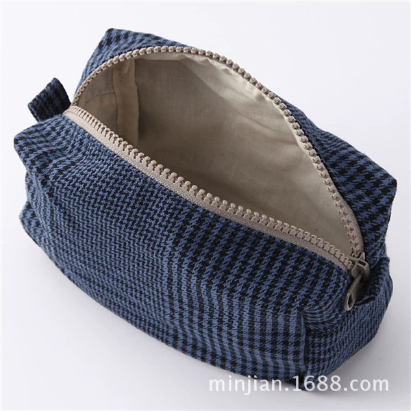 Flannel cosmetic bag, organizer bag
