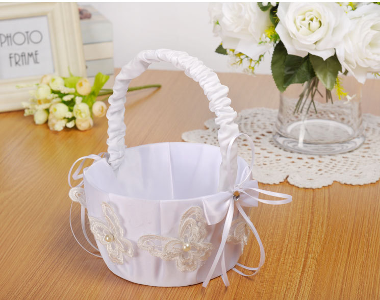 Direct supply from wedding product manufacturers: European-style wedding flower boys, flower baskets, creative hand-embroidered flower-scattering baskets, bows, and bride's wedding baskets detail image 8