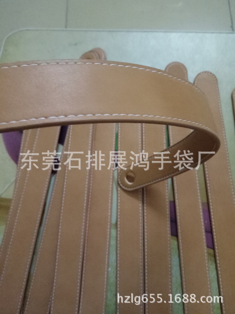 东莞手袋厂专业生产订做精美PU皮音响皮手挽/收音机手提带/手拿带