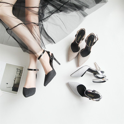 2019新款上新中空浅口尖头细跟亮片高跟鞋女鞋一字扣带百搭女凉鞋
