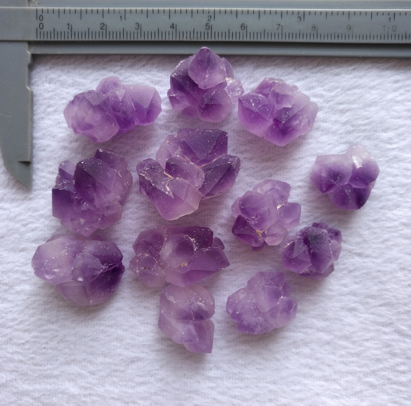 Anju Jewelry Natural Amethyst Raw Stone Gravel Amethyst Crystal Cluster Teeth Broken Teeth Fish Stone No Optimization Treatment Anju Jewelry Natural Amethyst Raw Stone Gravel Amethyst Crystal Cluster Teeth Broken Teeth Fish Stone No Optimization Treatment