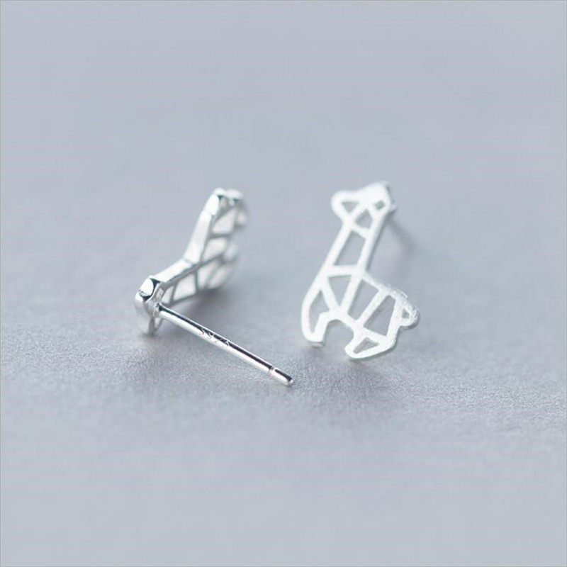 Cute Hollow Giraffe Ear Studs Alloy Gold Gold Silver Ear Studs Animal Pendientes Al Por Mayor display picture 3