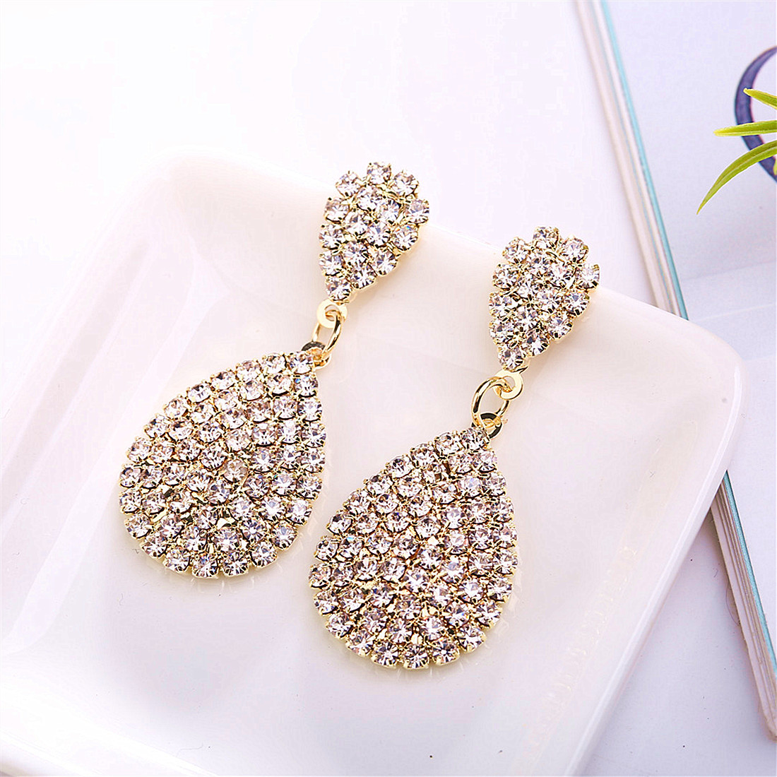 1 Paire Style Simple Les Gouttelettes D'eau Incruster Alliage Strass Boucles D'oreilles display picture 5