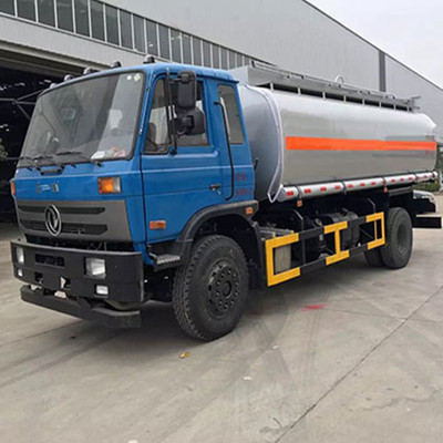 Used Tanker market Small oil tanker direct deal Warranty for one year Delivery