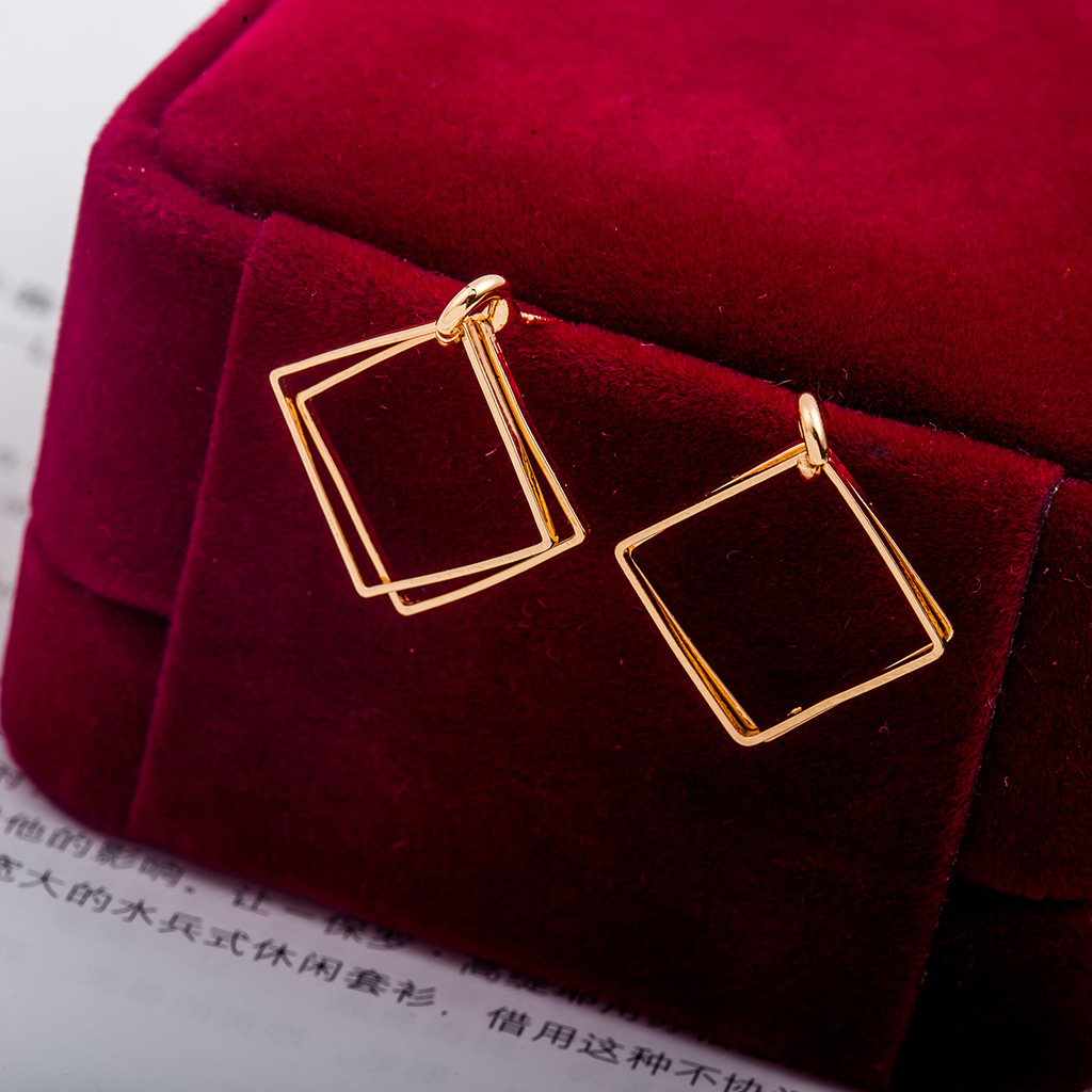 Simple Geometric Hollow Double Square Earrings Gold Plated Silver Diamond Square Earrings Wholesale display picture 5