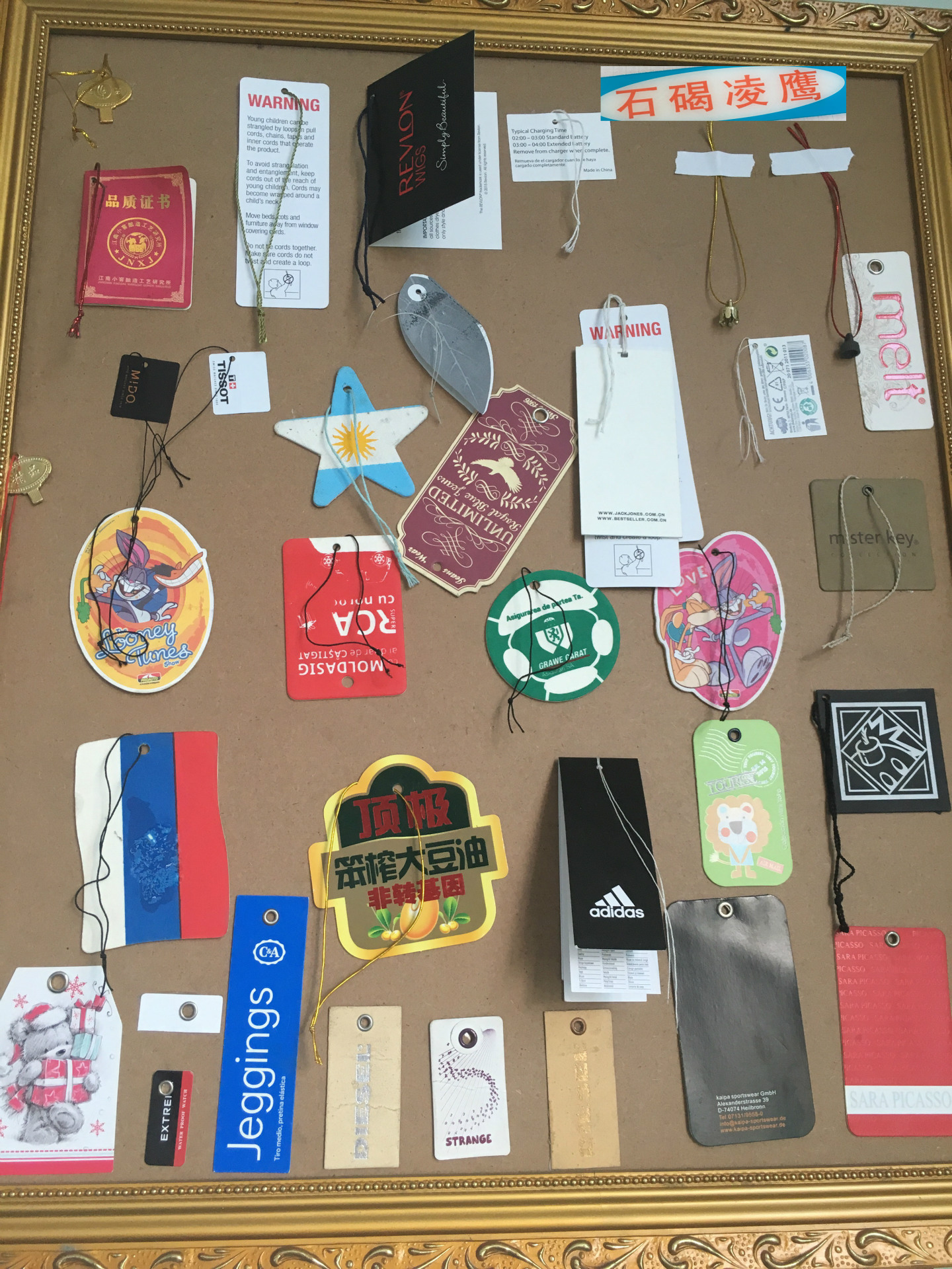 厂家承接吊牌吊卡标签串接加工 吊牌穿绳加工 吊牌打结加工