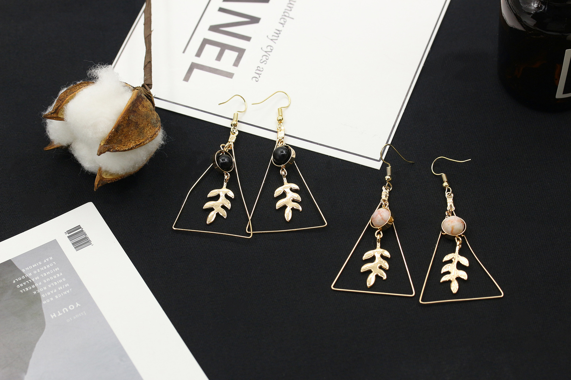 New Geometric Triangle Long Leaf Earrings display picture 9