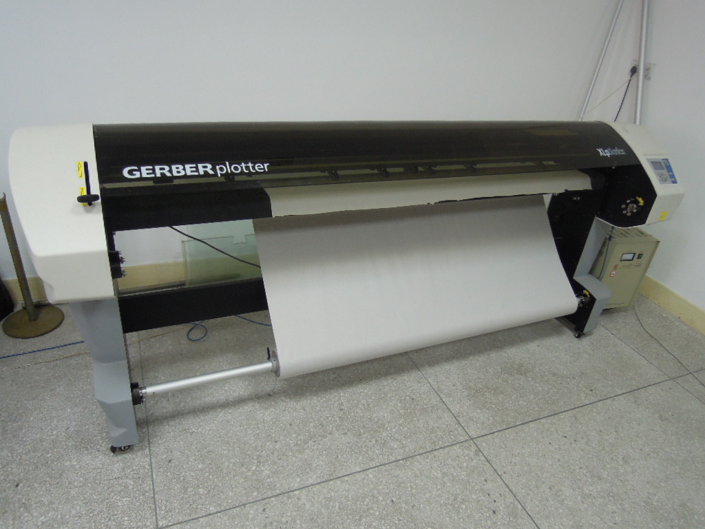 电脑出图辅助裁切