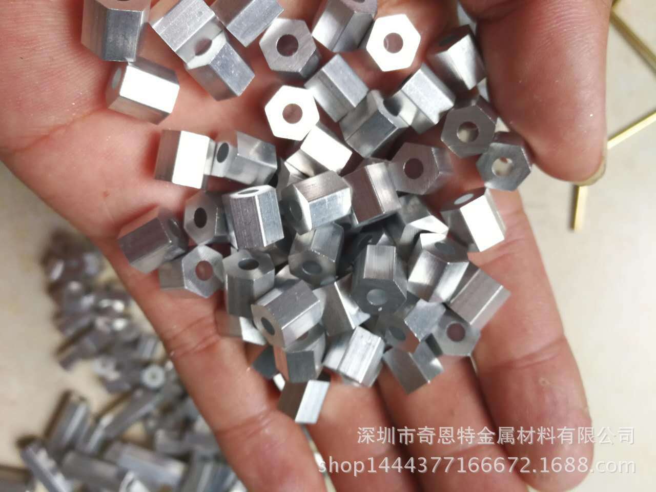 对边六角空心铝管 6061硬质氧化六角铝管 厚壁铝管 光洁度高