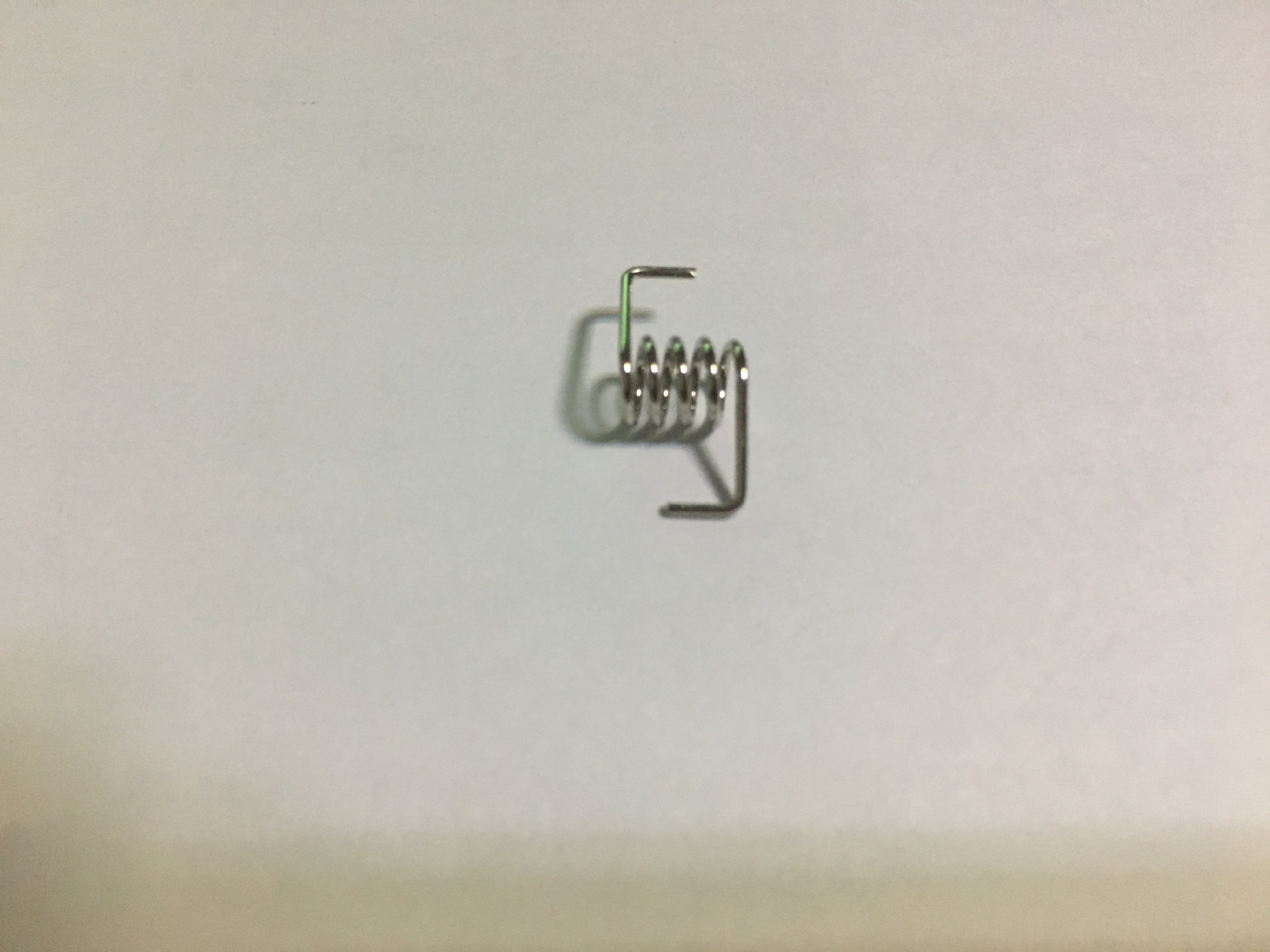 厂家定制 牙刷架弹簧扭簧 0.8线径夹子弹簧 异型弹弓扭转弹弓夹簧