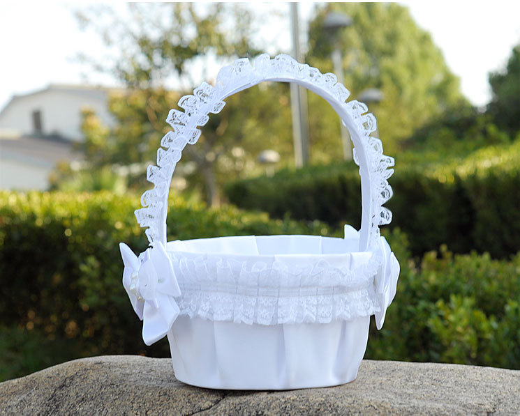 Western-style wedding, white lace trim, creative bow, bride's wedding candy basket, flower boy scattering flowers, wedding props detail image 13