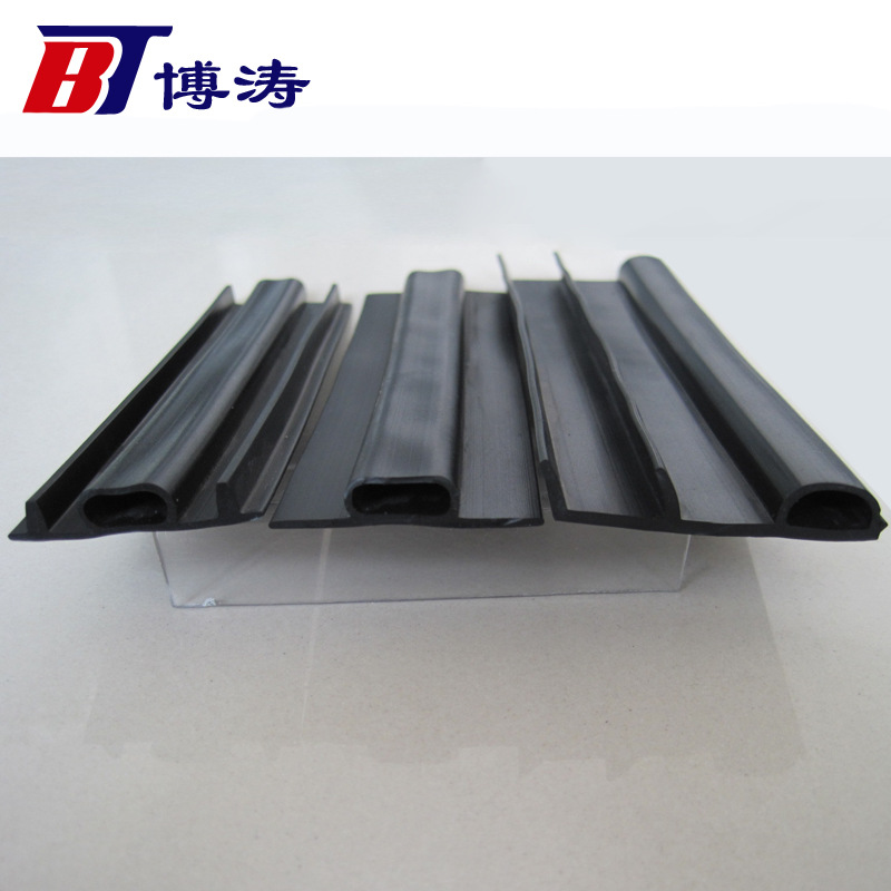厂家直供  三元乙丙橡胶条 门底防撞、防尘、固定密封胶条