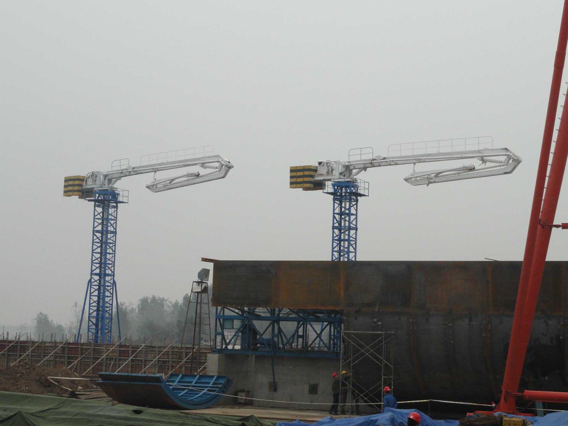 混凝土布料机液压 制梁厂浇筑施工 固定式布料机 HGY18M 21M