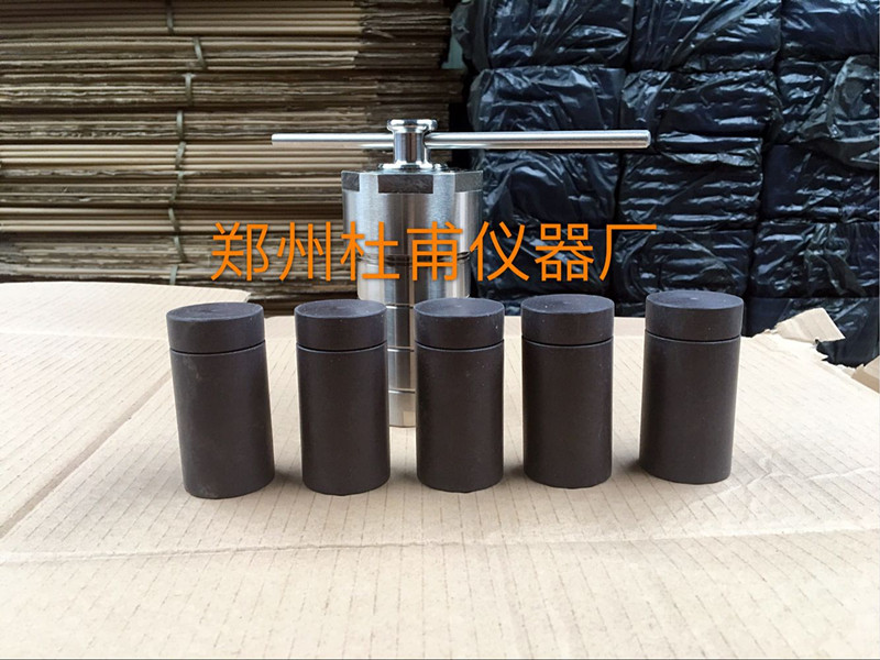 64FF00E0EE83B24FBAC74F4FE4C569