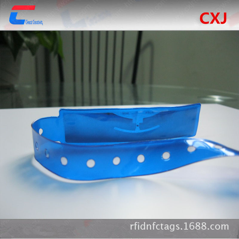 厂家供应一次性pvc手腕带 杜邦纸防水 rfid手腕带身份识别手环