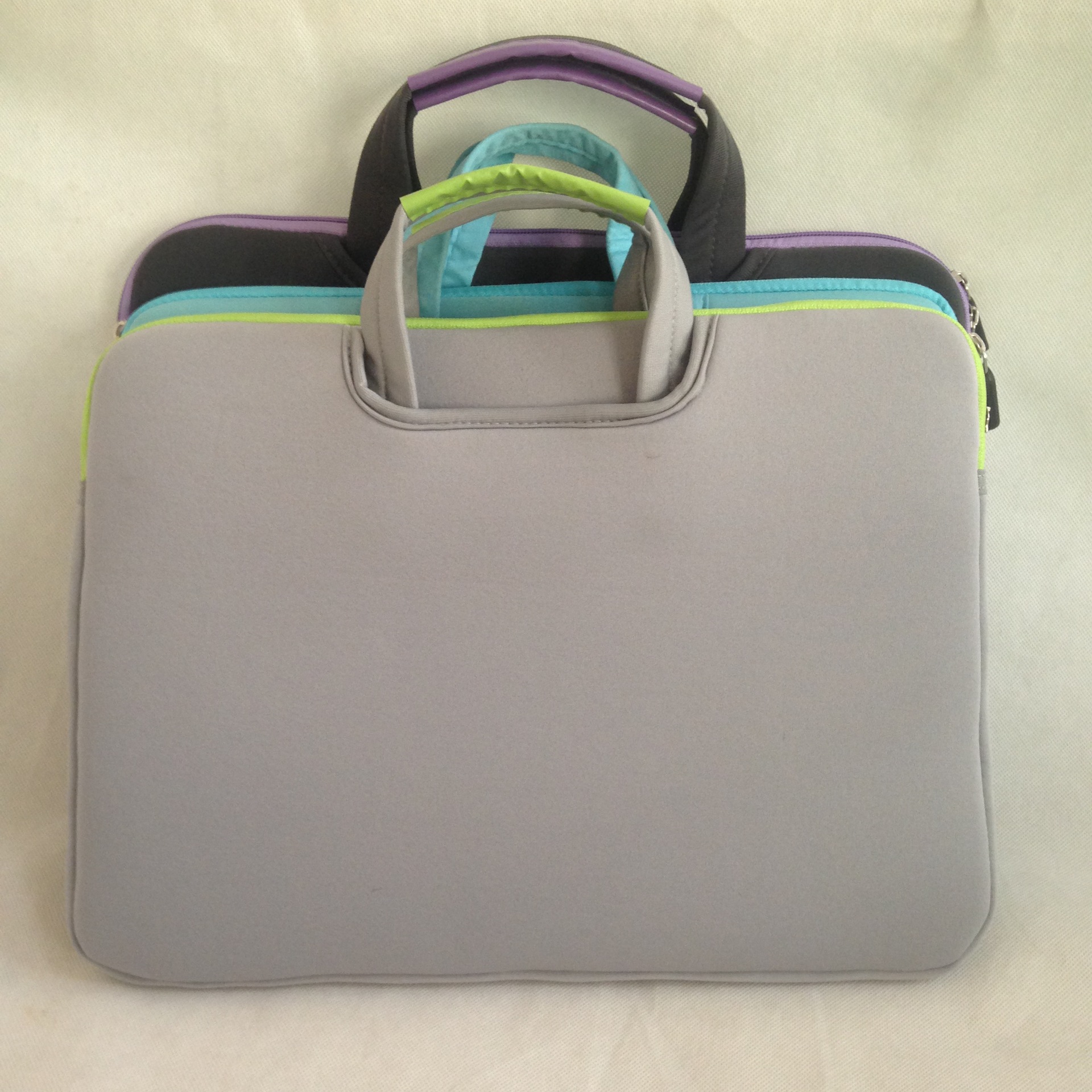 Factory wholesale bosilun SBR3MM diving material 15.6-inch tablet computer bag