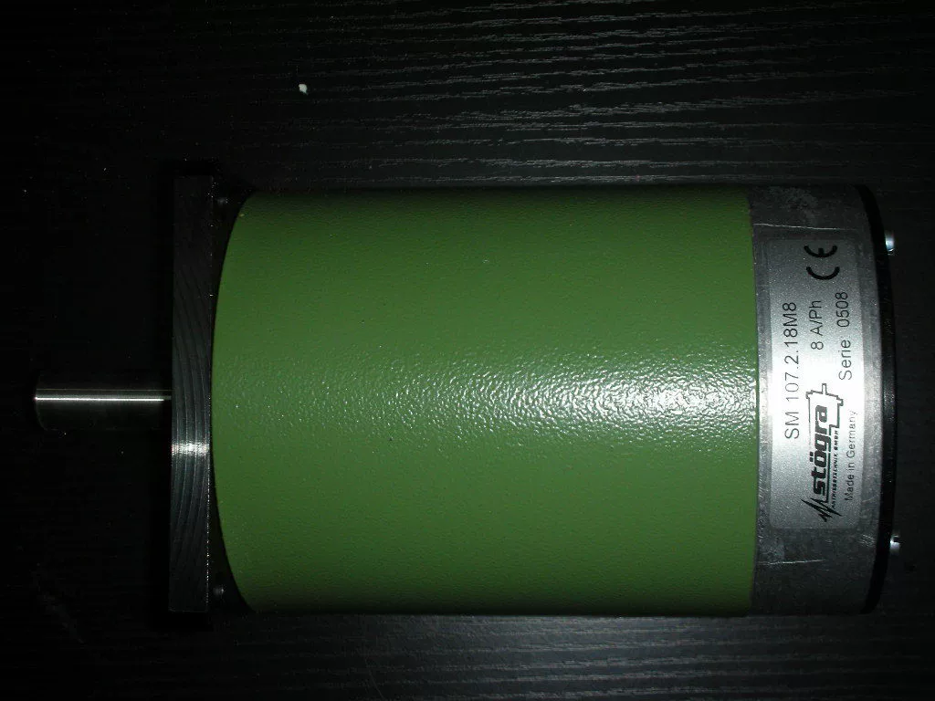 STOGRA шаговый двигатель SM107.2.18M8Z224