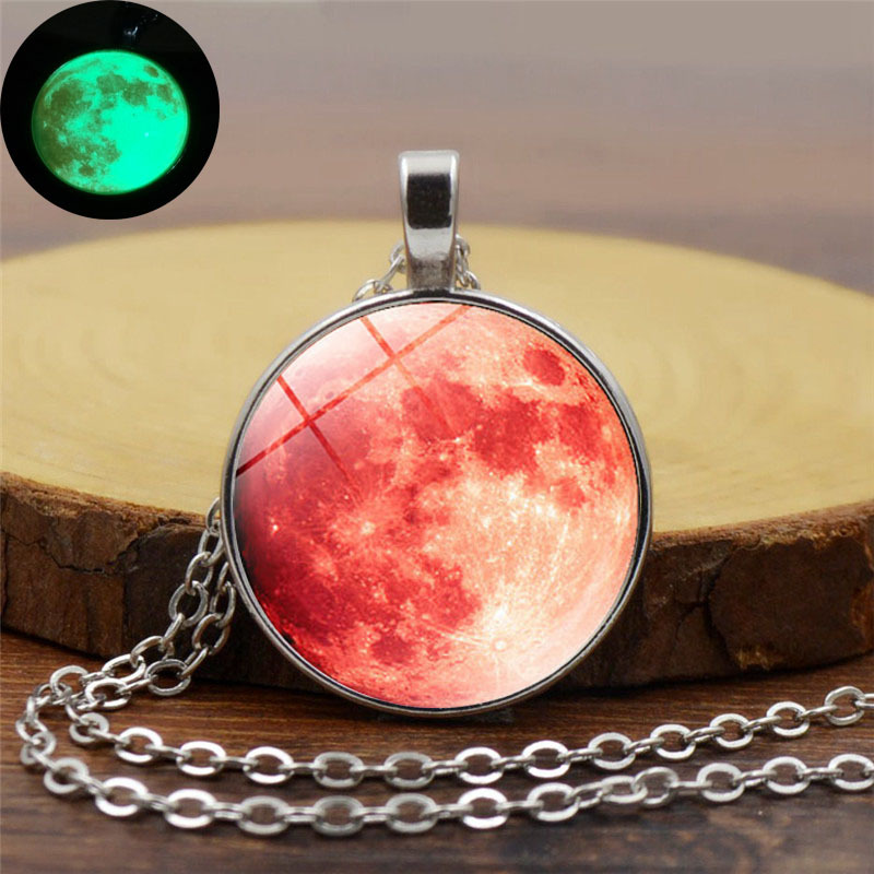 Glow-in-the-Dark Necklace Image 2