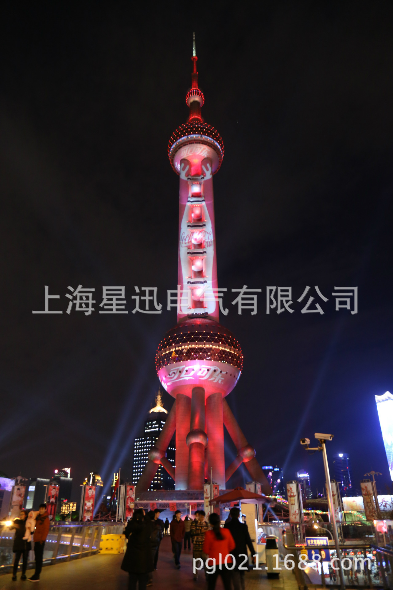 地标建筑亮化投影_新媒体投影广告_室外用投影仪_上海星迅