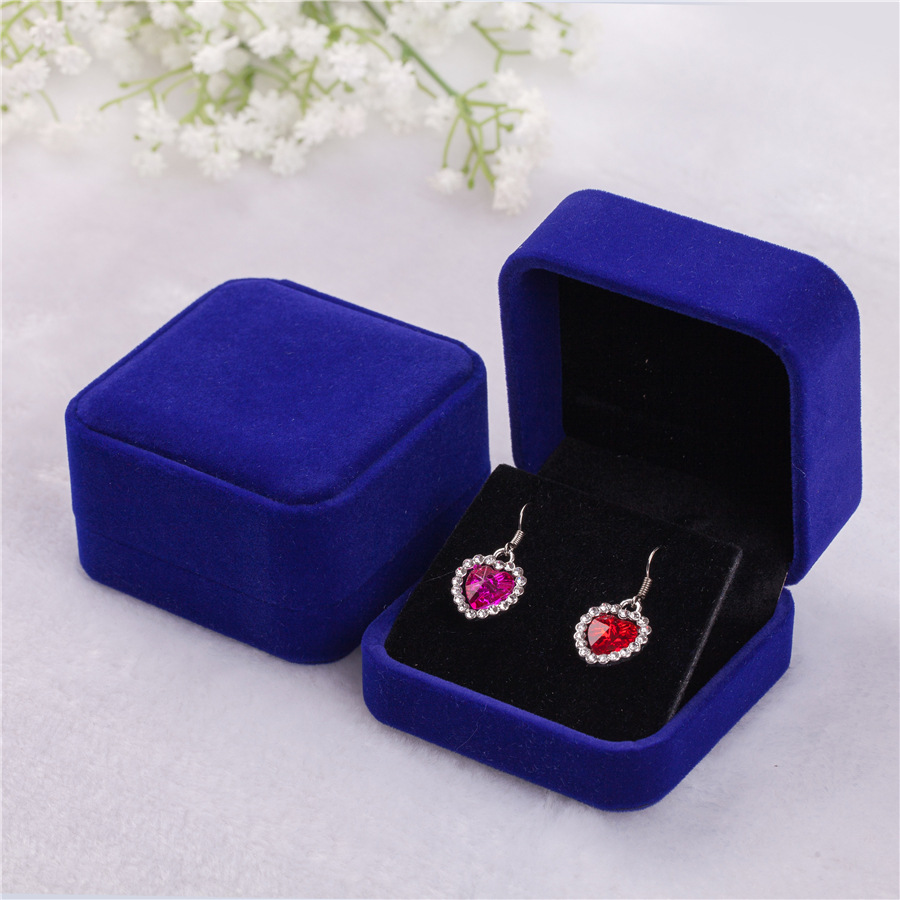 Fashion Style 1 Piece Fashion Square Solid Color Flannel Jewelry Boxes