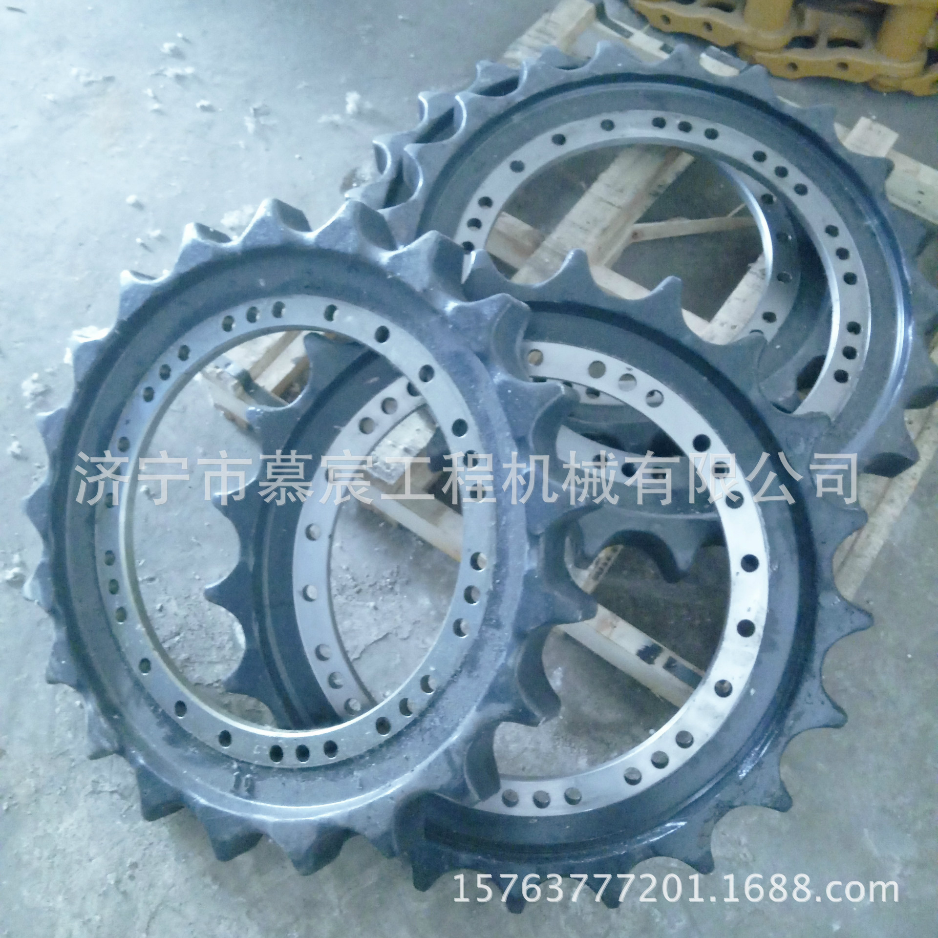 厂家长期供应pc210-7挖掘机驱动齿 四轮一带 底盘件