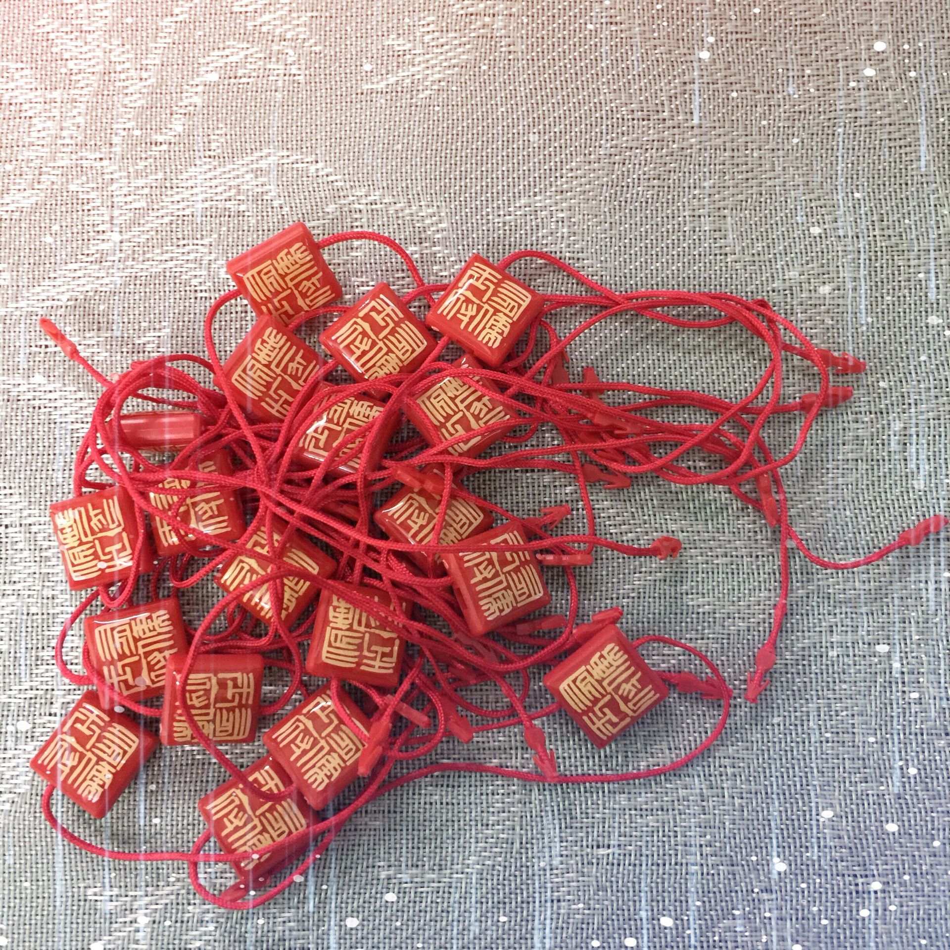 高 档男装女装滴胶织带吊粒 吊牌挂绳 可定 制logo 工厂包邮直销