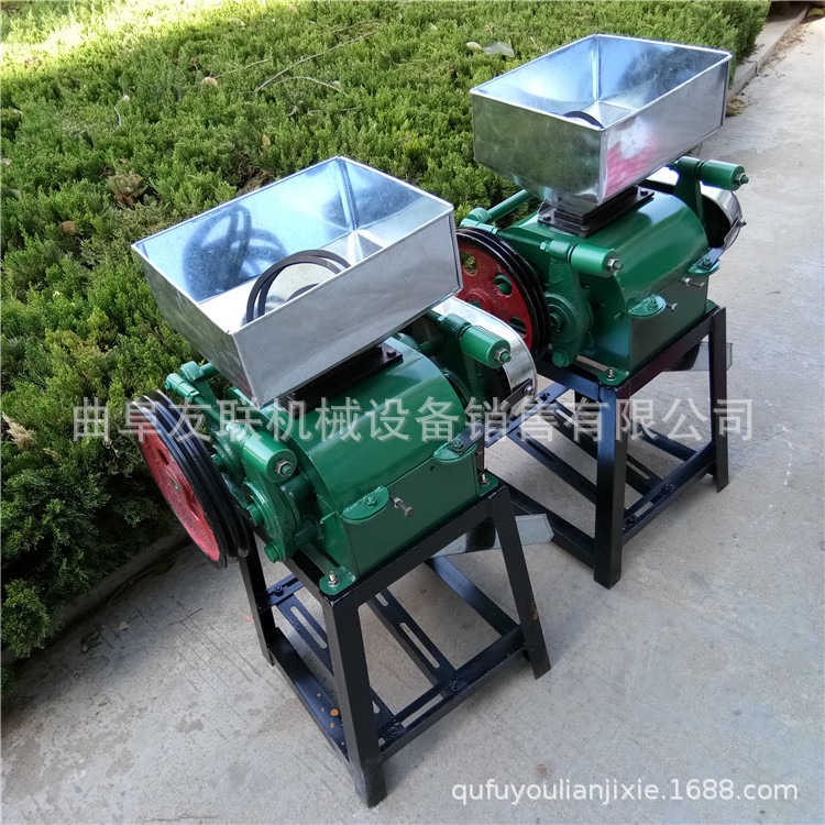 家用花生破碎机  小型电动豆扁机  对辊式粮食压扁机20