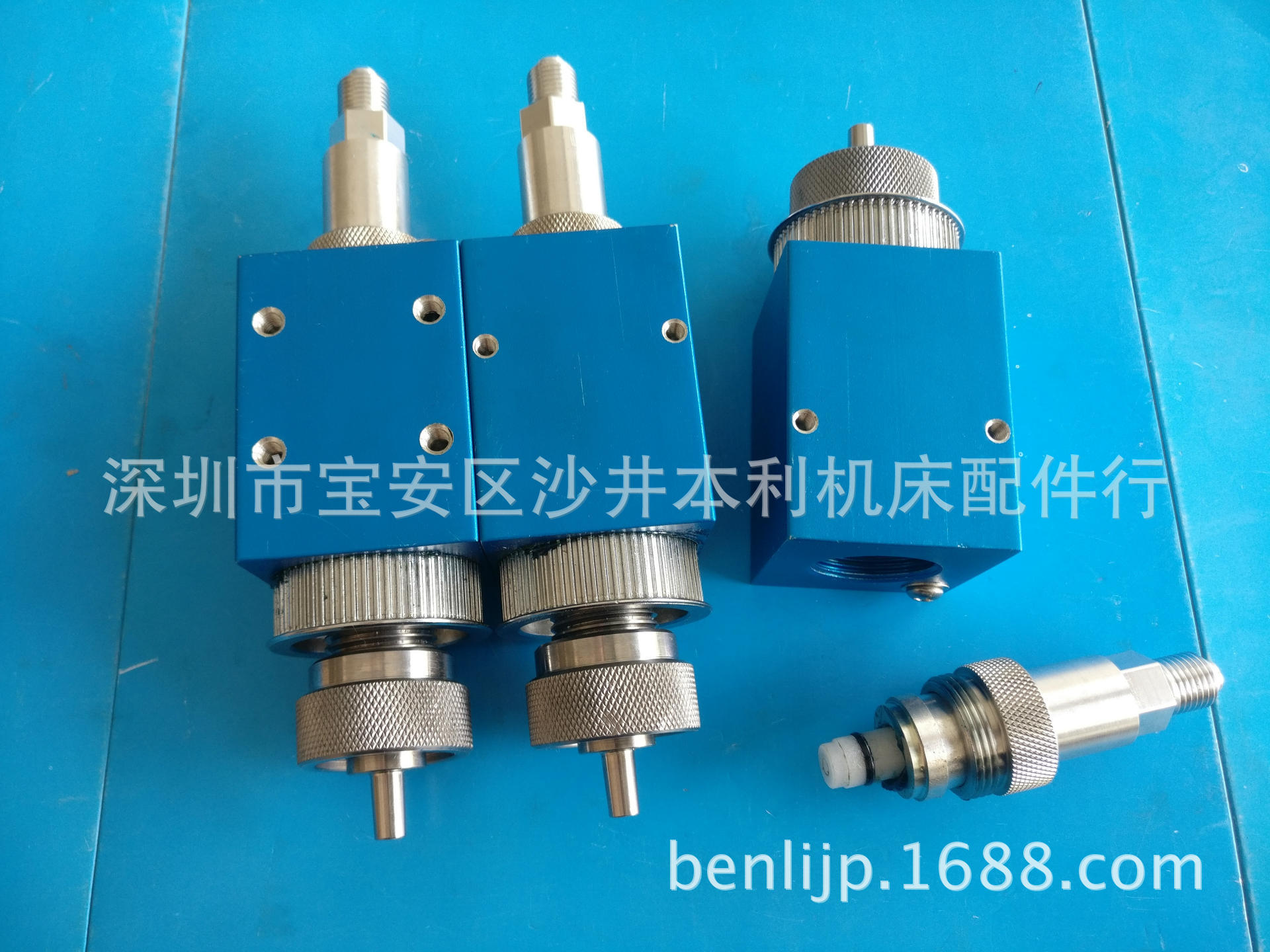 金马穿孔机旋转头.两面有不同孔距的安装孔.适用更多品牌穿孔机.