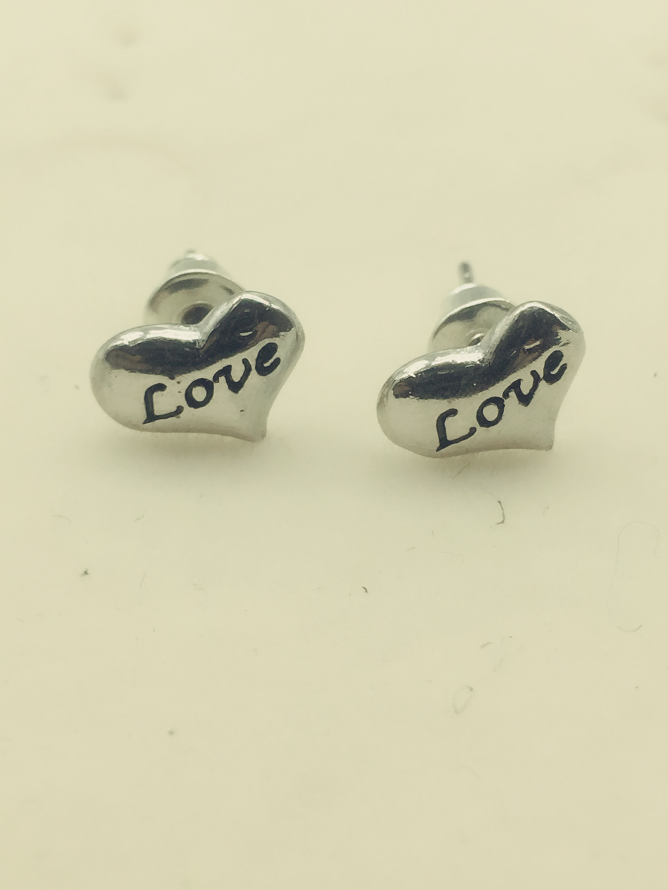 欧美外贸款logo 耳钉 LOVE英文字母心形刻字耳钉低价批发