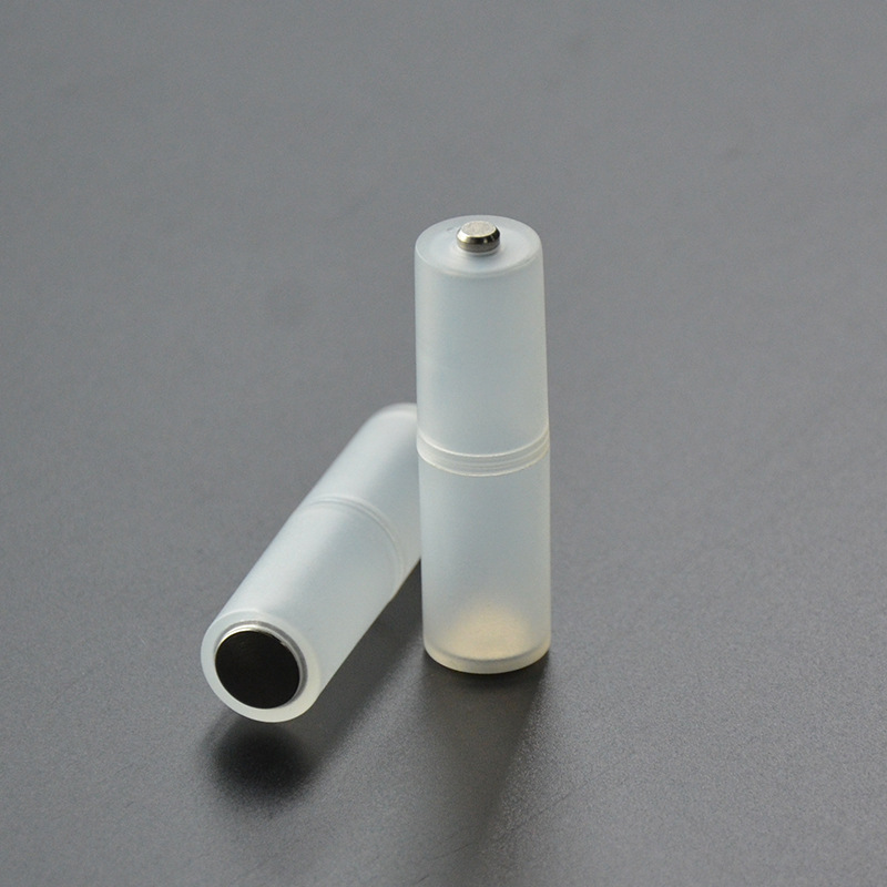 Manufacturer Wholesale No. 7 to No. 5 Conversion Barrel Aaa to Aa Battery Converter Cross-Border High Quality Frosted White Transparent