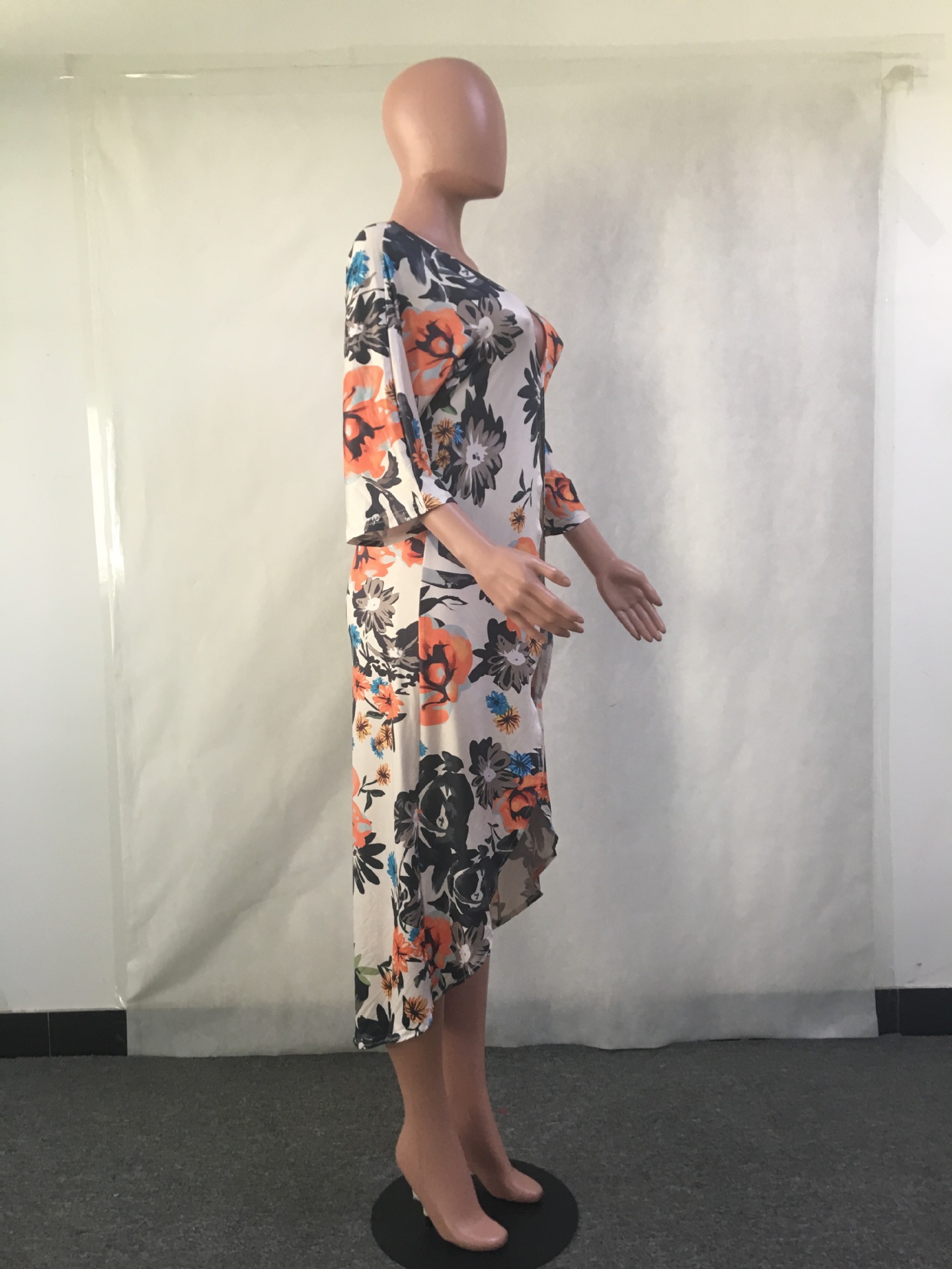 Costume femme en Lait de soie - Ref 3335304 Image 23