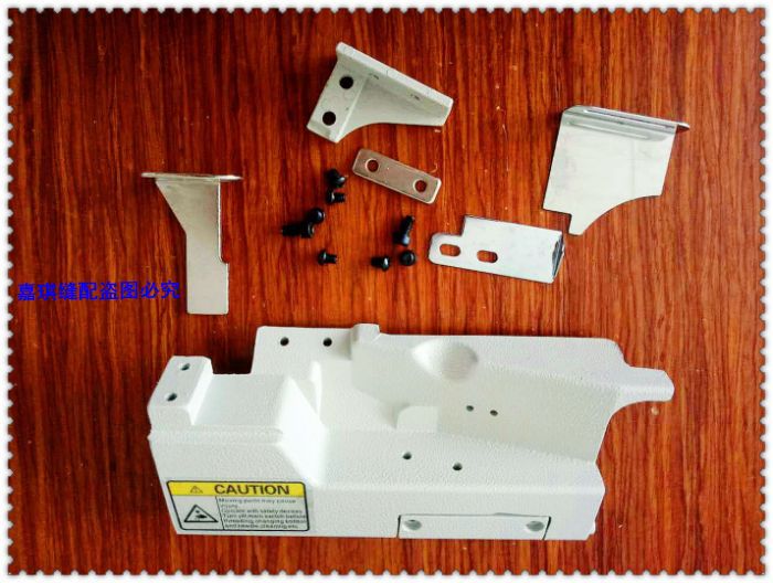 W500 系列飞马三针五线绷缝车拉坎门板 平台型改滚边滚领门板