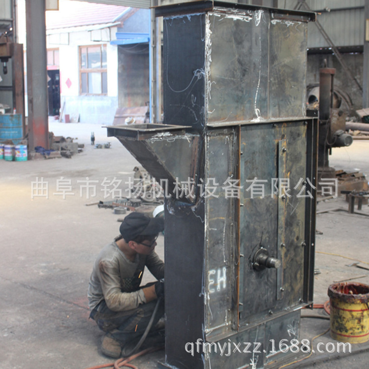 多型号垂直高距离塑料瓦斗式提升机TH环链斗式耐磨损高温提升机