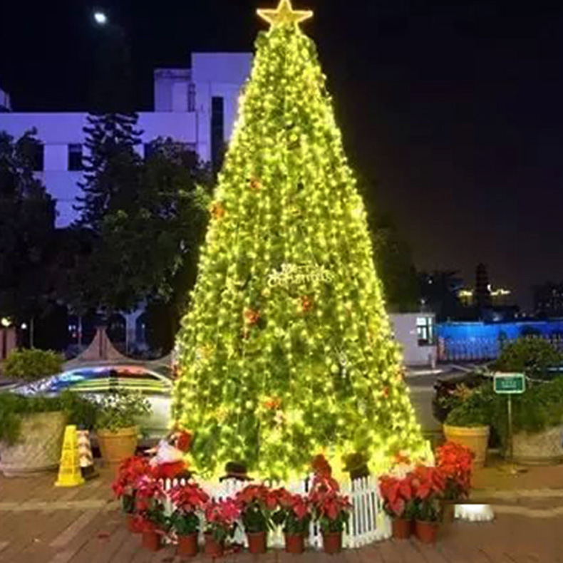 ʥ���ڻ���װ�ε���ʥ����װ�νڼ��չ���ҹ����Χ