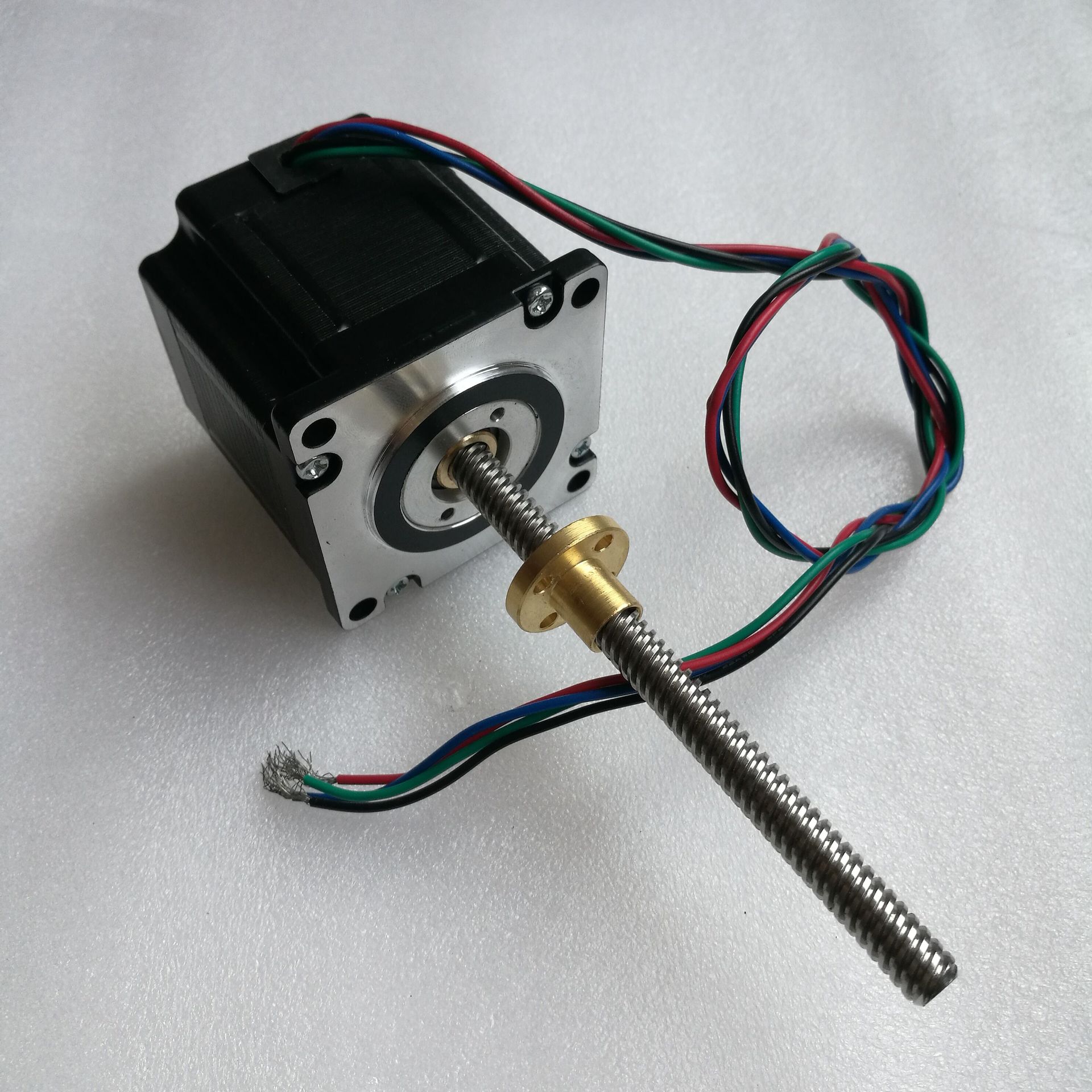 厂家直销！现货供应！两相四线57混合式丝杆直线步进电机