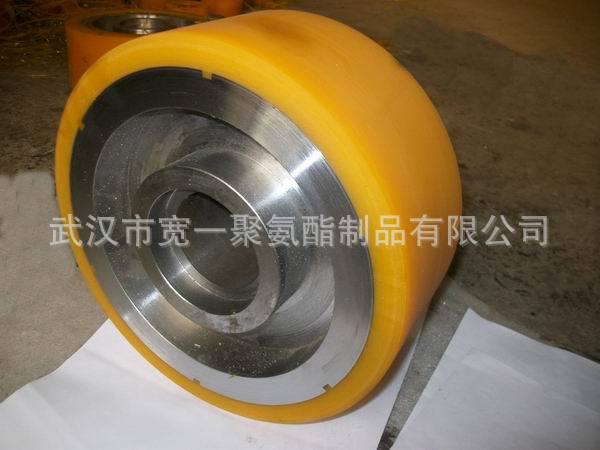 供应湖北武汉焊接滚轮架上载重轮聚氨酯包胶橡胶包胶