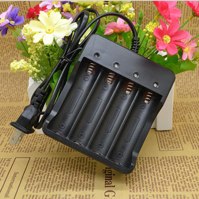 18650充电器 锂电池充电器4.2V四槽线充 充满自停工厂家批发