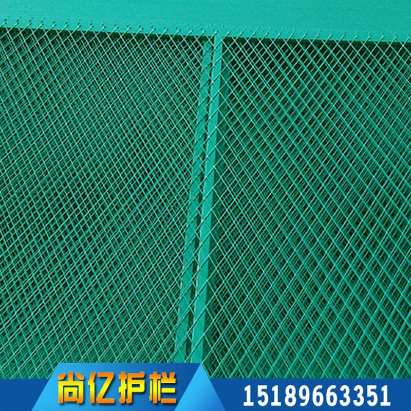 护栏网 绿色菱形高速公路孔隔离框架护栏网 伸护栏架冲孔板批发 