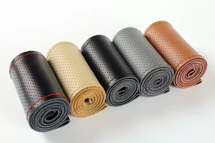 厂家批发手缝方向盘套 纤方向盘套 皮冲孔透气手缝把套