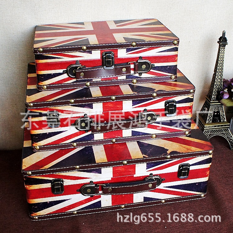 东莞手袋厂专业生产精美纸盒木盒铁盒铁罐PU皮手挽/皮手提带